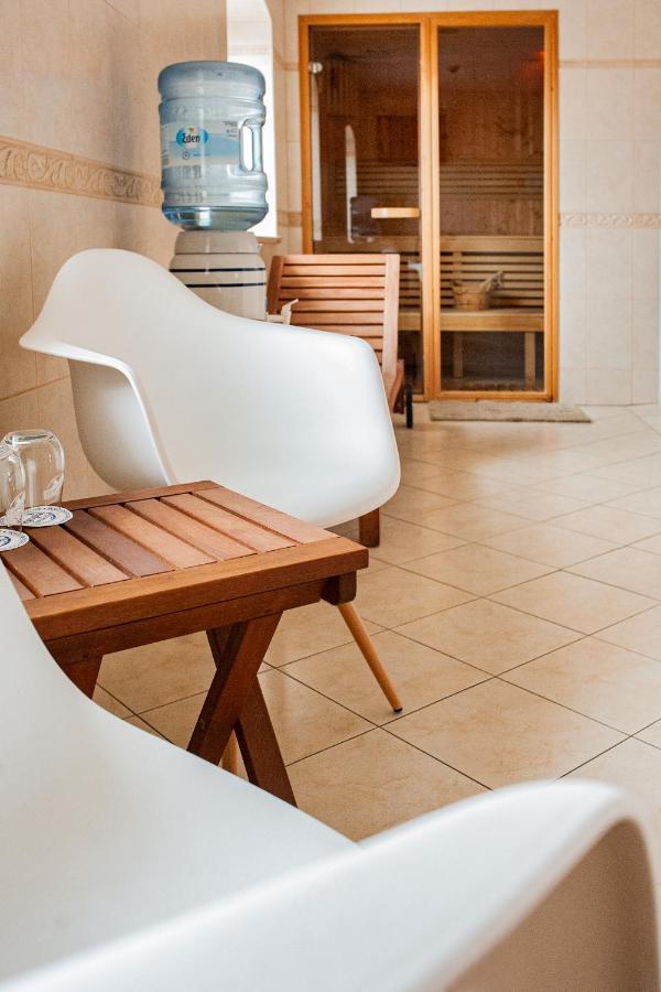Hotel Spichlerz Lubawa Bagian luar foto